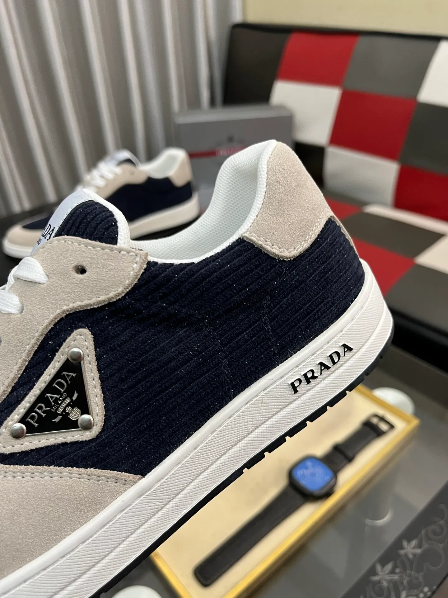 Men's shoes 💰380⌚️⌚️【PRADA】Prada casual shoes, originally developed 1:1, made of high-mercerized cowhide with imported cowhide, silk sheepskin lining, rubber outsole, comfortable and soft on the foot, size: 38-444️⃣Colors available